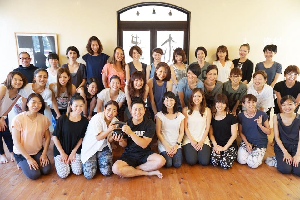 37273877_10212324545645182_99638946299904_n